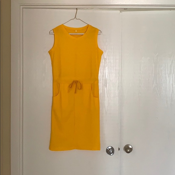 Agosta Dress from https://cattifly.com - Picture 1 of 3